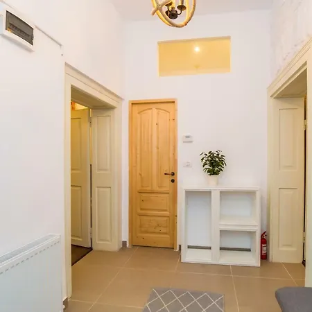 Deer Apartment Brașov